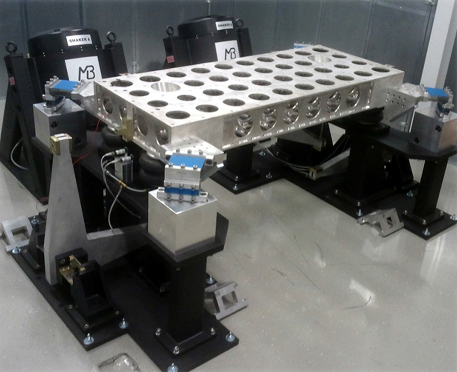 汽车车内异响检测